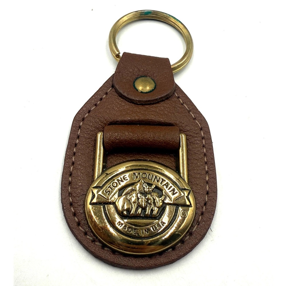 Stone Mountain Leather Keychain Brown Pebbled Brass Medallion Made USA Vintage